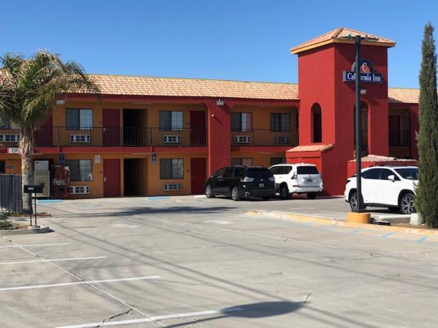 California Inn Hotel And Suites Adelanto Us 395 エクステリア 写真